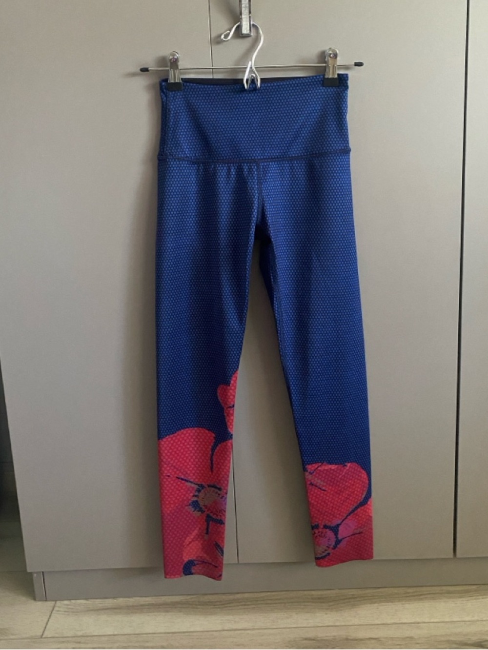 Noli Blue Leggings with Pink Floral Lower Panels